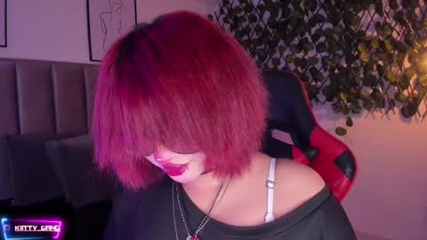 Camila online show from 09/18/25, 02:13