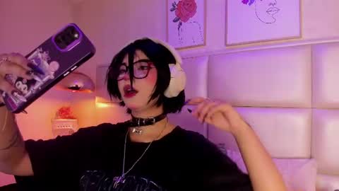 Camila online show from 07/17/26, 12:50