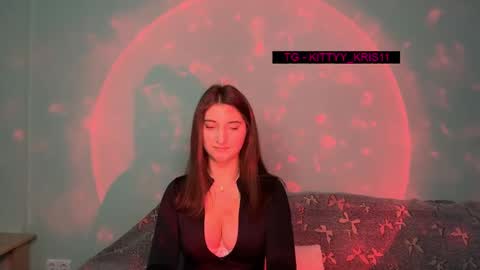 kitty_kristy1 online show from 11/28/25, 08:44