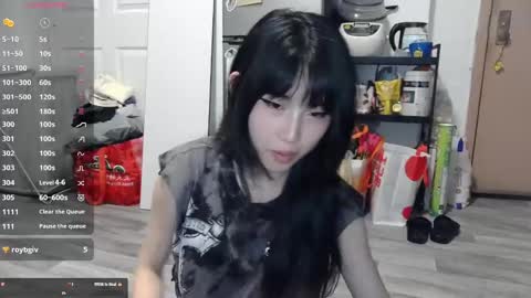 Kitty online show from 09/22/25, 02:35