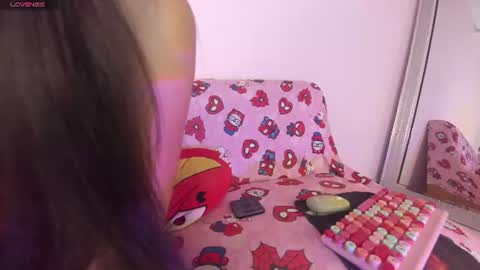 Snapshot of kitty_kryss chatting on 07/04/26, 01:39 kitty_kryss online show from 07/04/26, 01:39