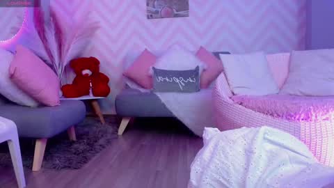 KITTY online show from 09/30/25, 01:27