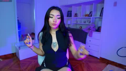 Snapshot of kitty_maru chatting on 11/18/25, 12:42 Kitty online show from 11/18/25, 12:42