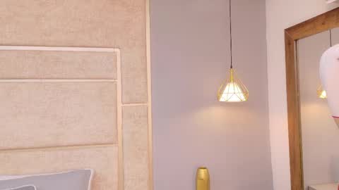 kitty_model online show from 05/30/26, 11:40