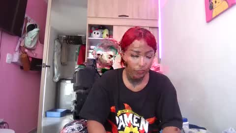 Snapshot of kitty_moon2 chatting on 10/06/25, 10:07 Kitty online show from 10/06/25, 10:07