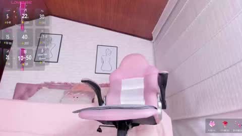 Kitty online show from 12/19/24, 02:01