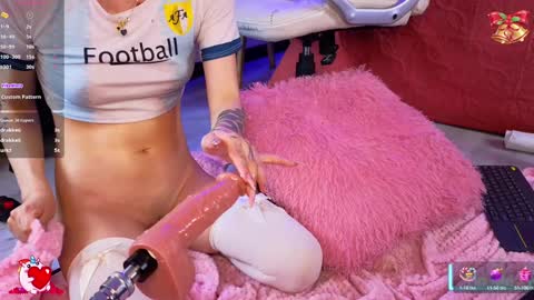  Kitty  online show from 12/24/24, 12:11