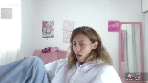 Aleja online show from 07/19/26, 08:12