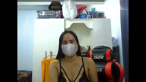 Snapshot of kittybabe0528 chatting on 02/04/25, 01:23 kittybabe0528 online show from 02/04/25, 01:23