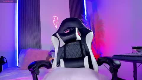 kitty online show from 07/25/26, 11:02