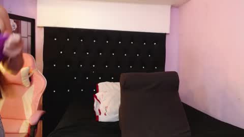 paola online show from 10/04/25, 11:14