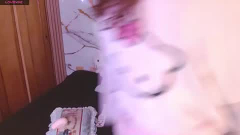 LAURA  help me reach 100likes online show from 07/14/26, 10:21