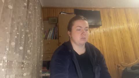 Snapshot of kittyeliz chatting on 11/17/25, 04:13 Eliz online show from 11/17/25, 04:13