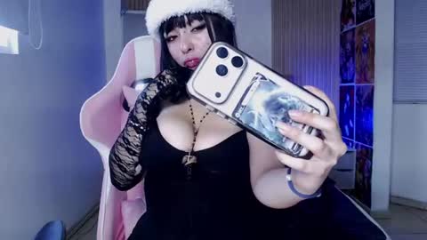 kittyhouse_hs online show from 06/24/26, 09:03