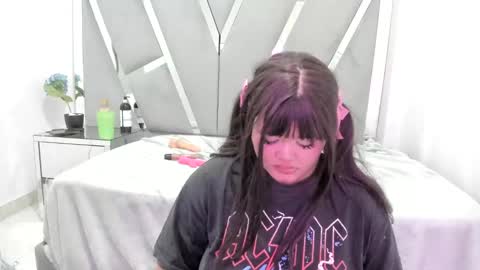 Snapshot of kittyhtx chatting on 12/29/24, 08:22 kittyhtx online show from 12/29/24, 08:22
