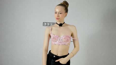 kittykait_k online show from 03/11/25, 11:15