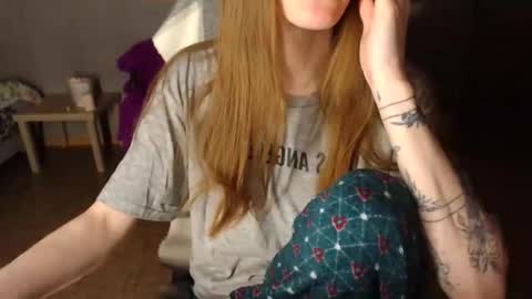 KittyloveMoon online show from 05/07/26, 07:41