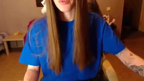 KittyloveMoon online show from 06/02/26, 07:16
