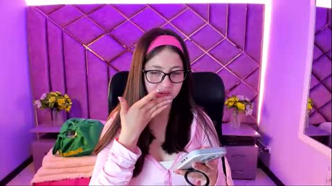 Sarah online show from 06/03/26, 01:57