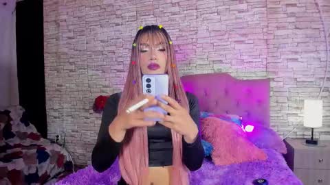 Tatiana Guerrero online show from 10/21/25, 05:19