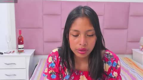 Snapshot of kittysweett1 chatting on 12/14/25, 07:29 kelly online show from 12/14/25, 07:29