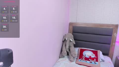 K I T T  Y  online show from 12/23/24, 06:27