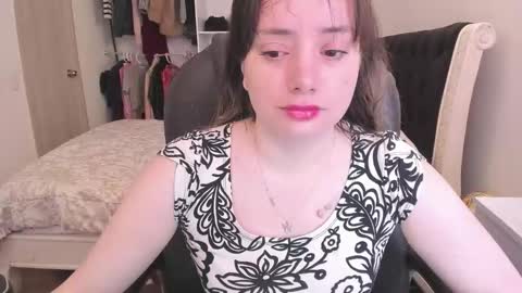 kittywantslove23 online show from 02/11/26, 08:47