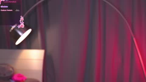 Zendaya online show from 12/02/24, 02:42