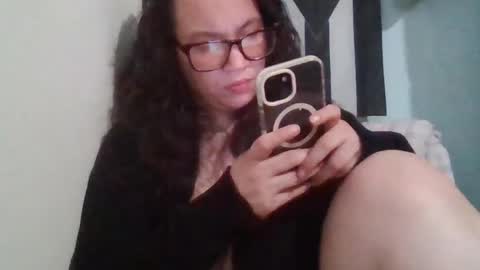 kivs19 online show from 06/19/26, 04:28