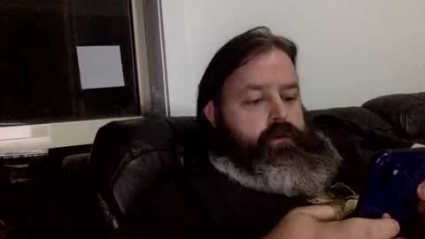 Kiwiabroad online show from 01/06/25, 02:47