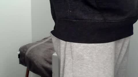 kiwibulge123 online show from 06/24/26, 07:29