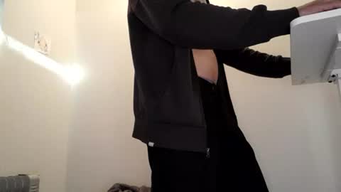 kiwibulge123 online show from 06/29/26, 04:19