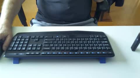 Snapshot of kiwiguy17 chatting on 10/24/25, 12:19 kiwiguy17 online show from 10/24/25, 12:19