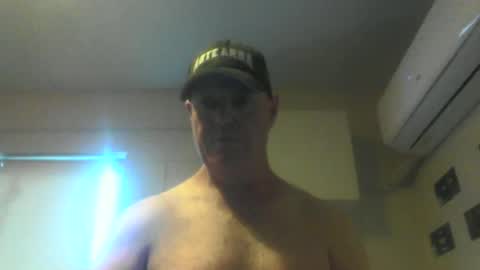 Snapshot of kiwiguy19773 chatting on 01/17/25, 06:26 kiwiguy19773 online show from 01/17/25, 06:26