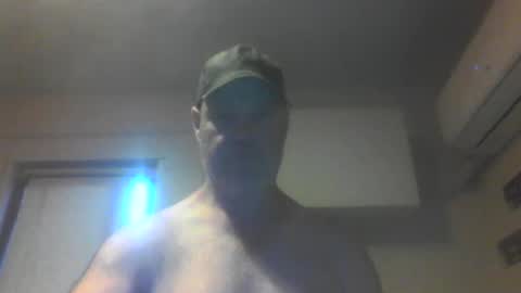 kiwiguy19773 online show from 12/16/25, 06:29