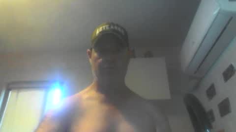 kiwiguy19773 online show from 02/06/26, 02:49