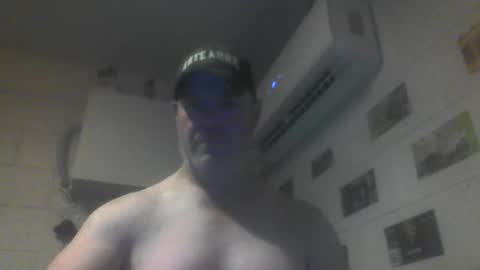kiwiguy19773 online show from 05/15/26, 07:26