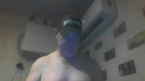 kiwiguy19773 online show from 06/05/26, 07:14