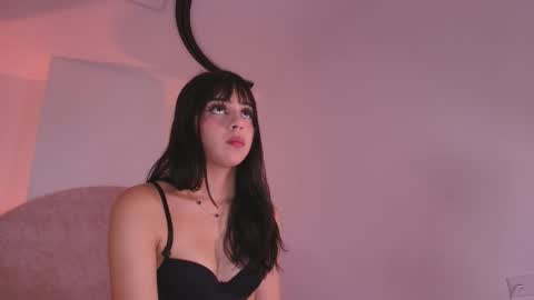 Snapshot of kkira_doll chatting on 04/11/26, 11:58 Kkira online show from 04/11/26, 11:58