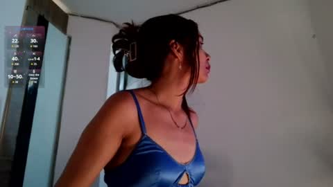 Snapshot of klariiz09 chatting on 06/12/26, 12:15 klariiz09 online show from 06/12/26, 12:15