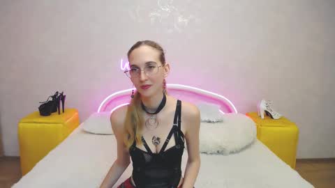 Klary online show from 02/19/25, 06:00