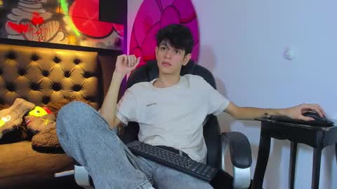 KLAUS online show from 10/20/25, 06:58