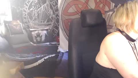 Michelle online show from 01/29/25, 12:24