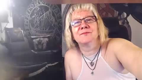 Michelle online show from 02/06/25, 06:02