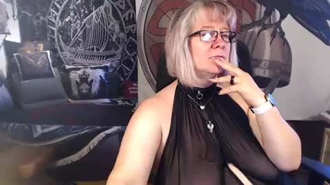 Michelle online show from 09/12/25, 07:08
