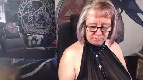 Michelle online show from 10/02/25, 06:31