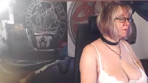 Michelle online show from 07/07/26, 06:47