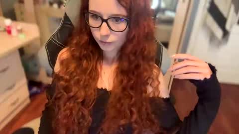 Snapshot of klementinagirl chatting on 02/01/25, 08:37 Klementinafanslyklementina6661 online show from 02/01/25, 08:37
