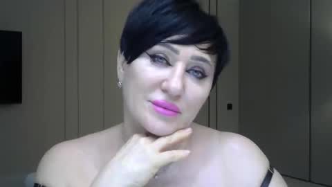 Snapshot of kleo901854860422 chatting on 05/06/26, 11:32 kleo901854860422 online show from 05/06/26, 11:32
