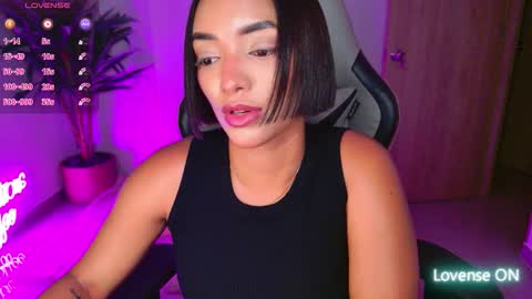 Snapshot of kleogold_1 chatting on 09/26/25, 12:47 Christina online show from 09/26/25, 12:47